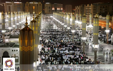 taraweeh-prayers-at-masjid-nabawi