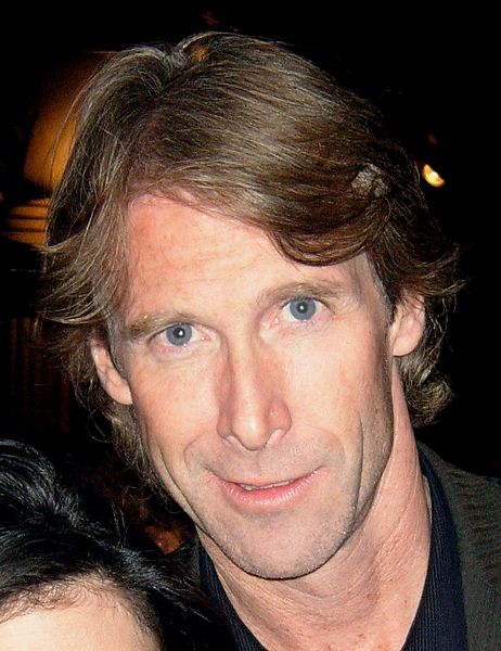 462px-MichaelBay08