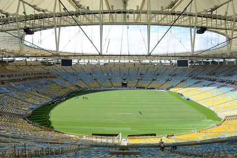 800px-Maracana_internal_view_april_2013