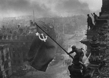 Reichstag_flag_original