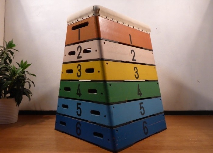 跳び箱 昭和 インテリア レトロ 昭和レトロでカラフルな子ども用跳び箱