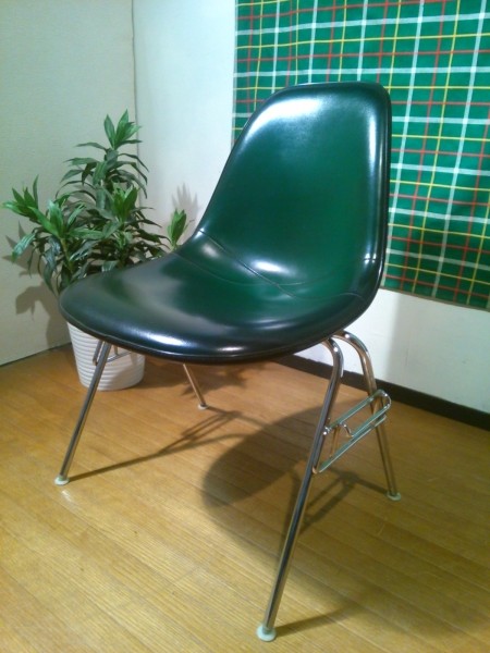 KOKUYO FRP製 シェルチェア（Fiberglass Side Shell Chair