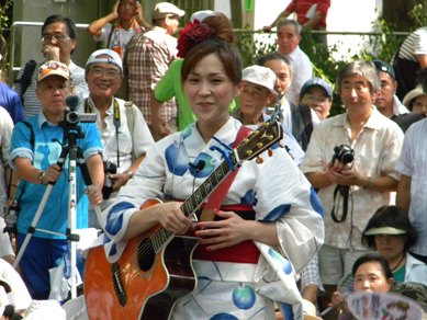 153井の頭 043○小含み笑い