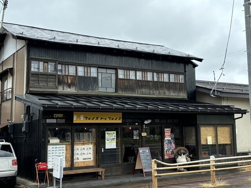 640x640_rect_a2b0e6c7b831b09be977bcee36e2020c