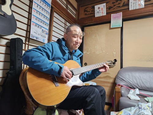 cd749e2c-6b0f-4e4c-a142-1e275b8d5955