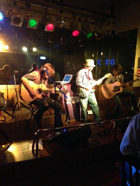 1376954_208893959284073_1809381071_n