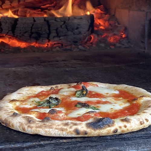 窯とピザ 719