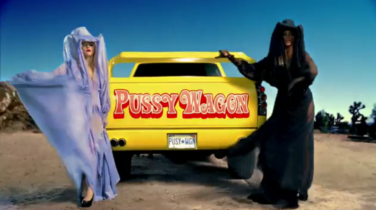 LADY GAGA TELEPHONE PV PUSSY WAGON Key Chain