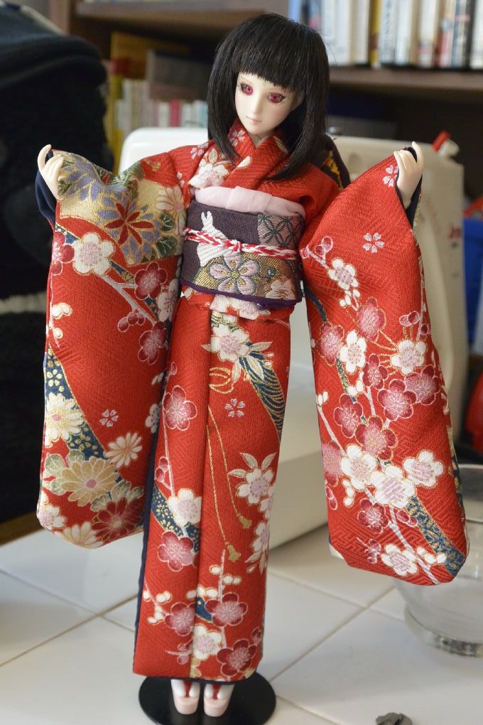 27cmドール用振袖を縫いました : カフェ・ド・犬 27cmドール用振袖を縫いました : カフェ・ド・犬