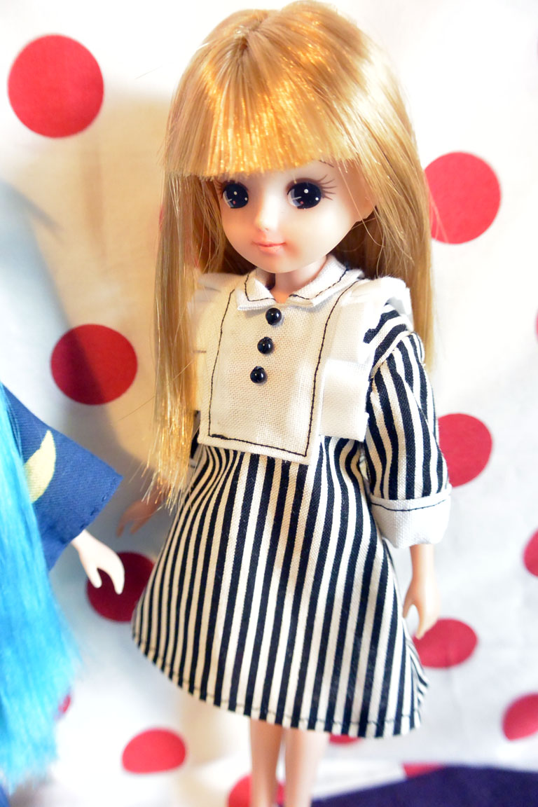 リカちゃん用ワンピースを縫う ２ カフェ ド 犬