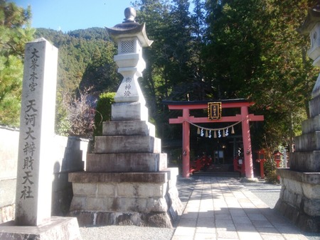 [画像:78ef3dbf-s.jpg]