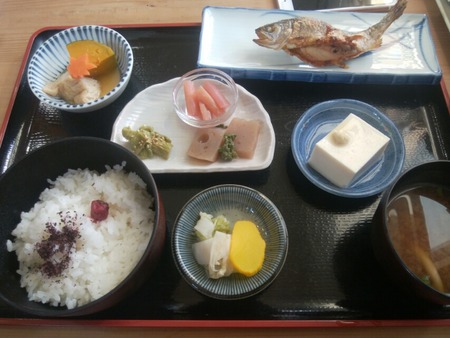 [画像:82077c13-s.jpg]