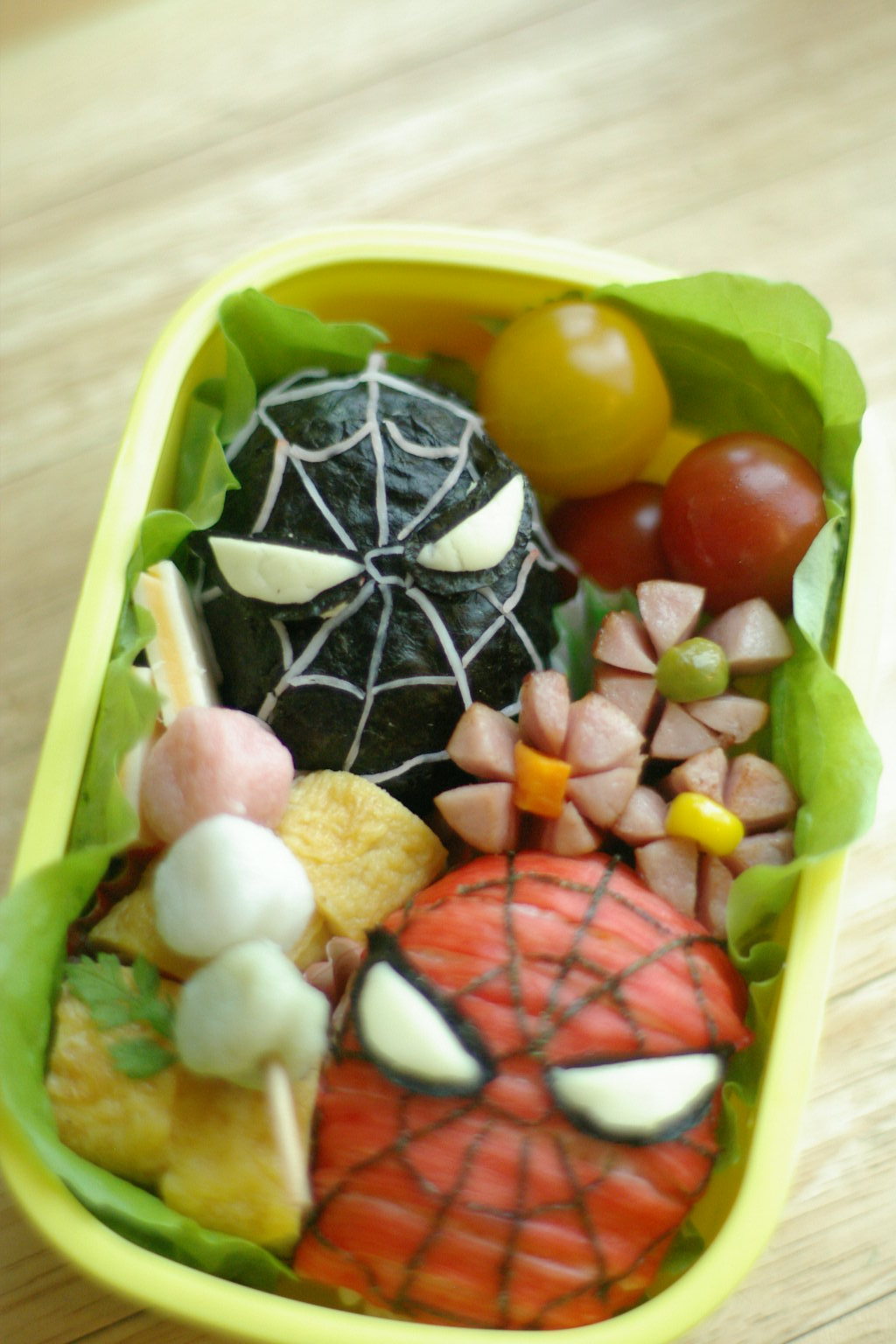 苺ichie ママ業の隙間に キャラ弁 スパイダーマン ブラックスパイダーマン