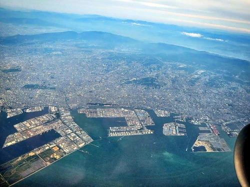 112760258 堺市と金剛山