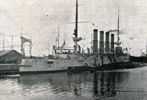 露ヴァクリヤーVaryag_at_Chemulpo_Bay_Korea_1904