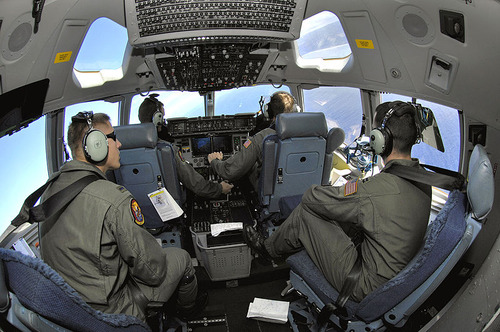 800px-C-17_cockpit_2007-01-19