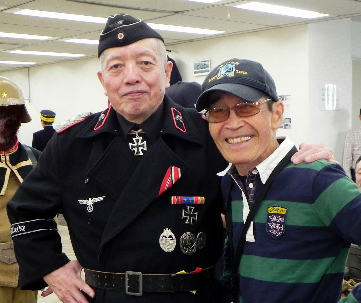 Drecom Isao Oのブログ 黒騎士物語の 小林源文先生と Drecom Isao Oのブログ 黒騎士物語の 小林源文先生と