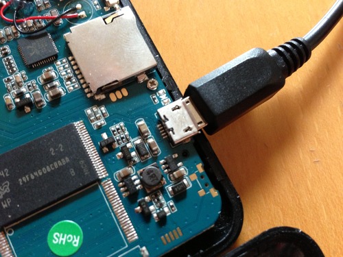 USB-MicroB