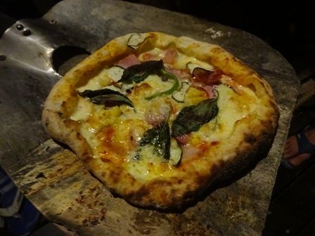 ピザ作り３
