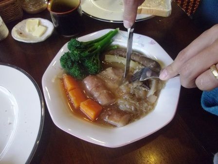 シカ肉ソーセージ煮込み