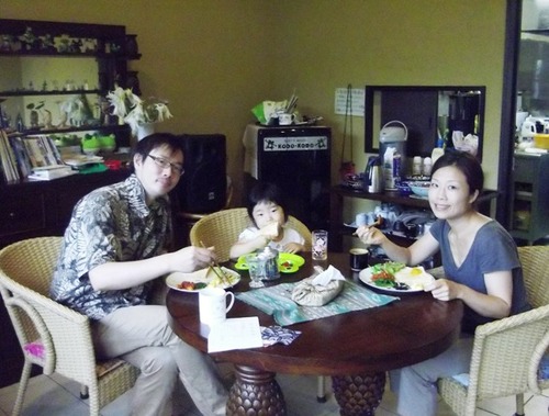 よしかねさん　ちえさん　ふうかちゃん