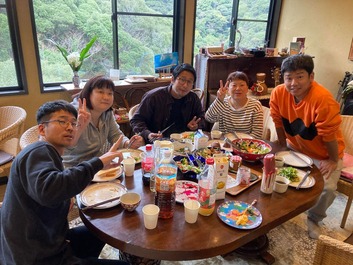 386825707_1306489300008340_2496749690616294224_n