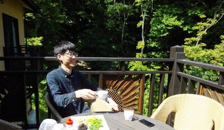 朝ご飯 ベランダ②