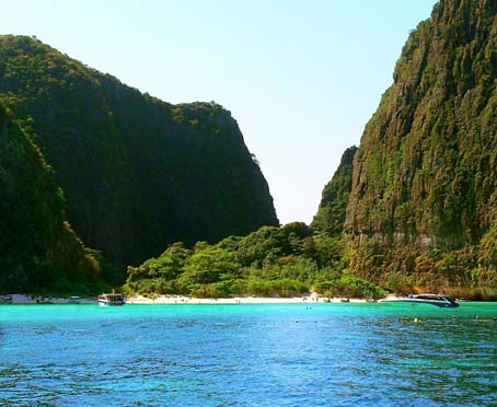 Phi Phi Maya Beach southern Thailand