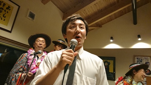 DSC_0001_BURST20180525192054543