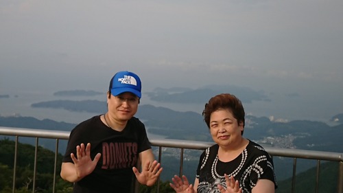 DSCPDC_0001_BURST20180725165856373_COVER