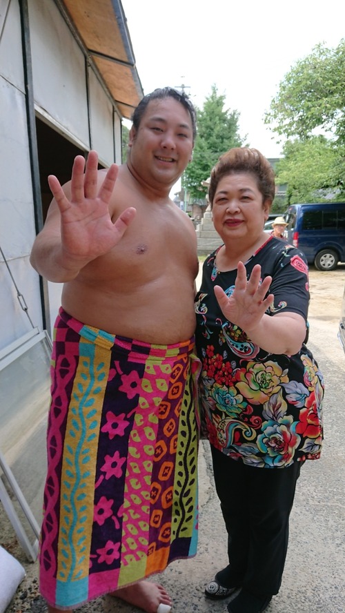 DSCPDC_0001_BURST20180710091902502_COVER