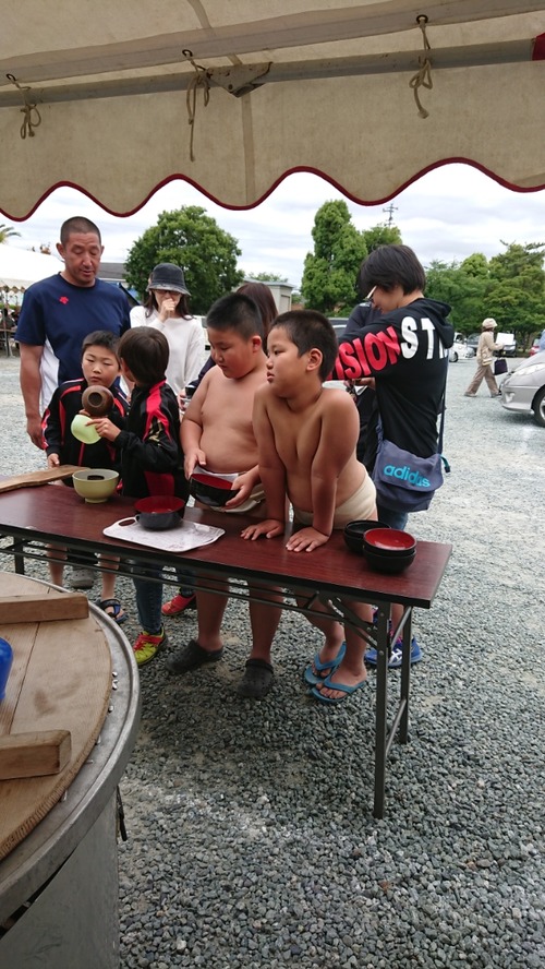 DSCPDC_0001_BURST20180520115553501_COVER