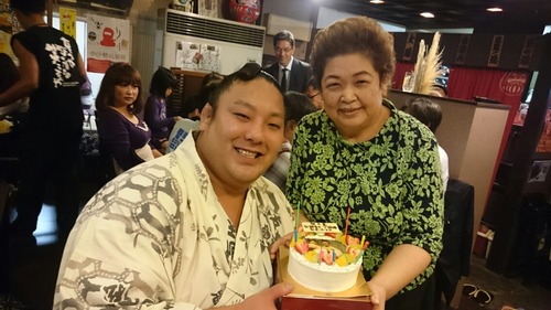 [画像:f614f120-s.jpg]