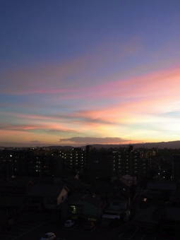 7-19マンション夕景