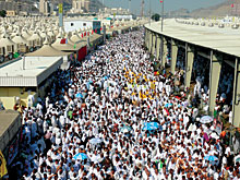 crowd20_.jpg
