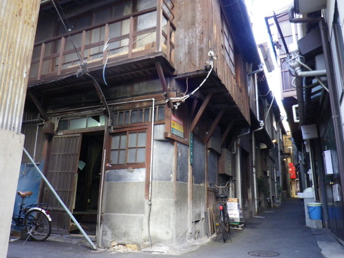 「路地裏暮らし」も発信始めます。