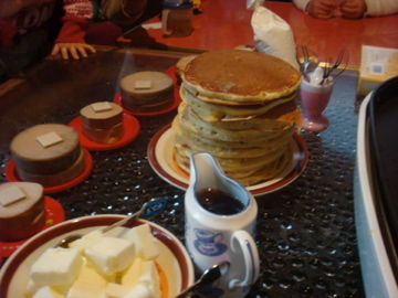 絵本からうまれたおいしいレシピパーティ⑧　　　　「しろくまちゃんのほっとけーき」