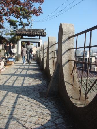 石とアイアンの文化。