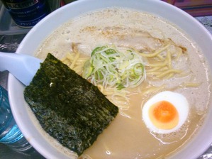 大勝軒　ラーメン大盛り