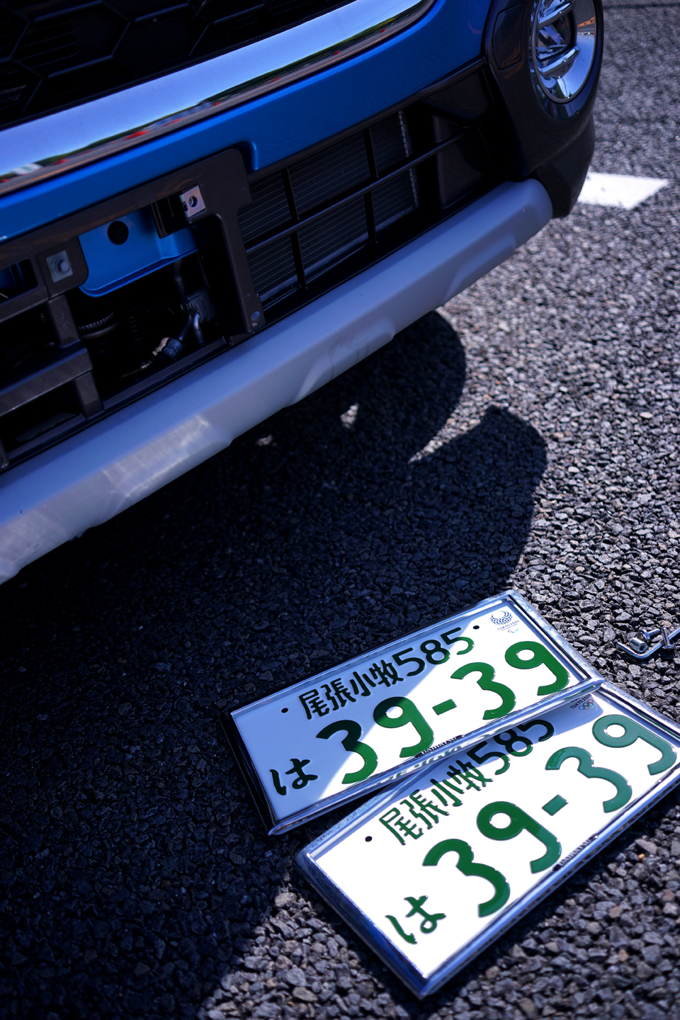 雪ミクキャストちゃんのナンバープレートを黄色から白に変更したった 黄昏ドライブイン コスプレカメコはデジタル一眼の夢を見るか