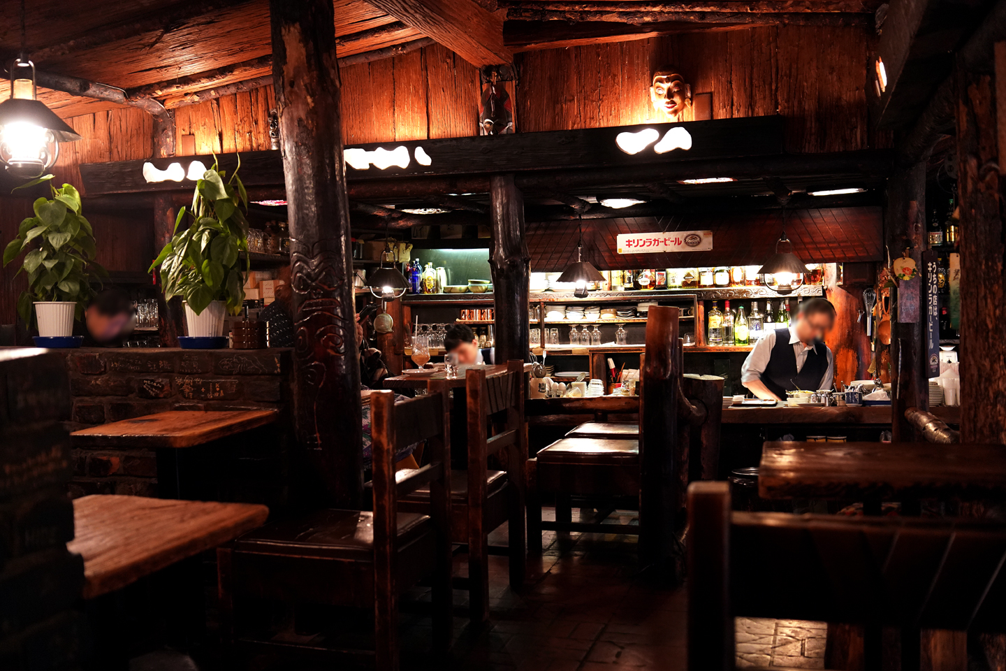 さぼうる 奇抜な外観 個性的な店内 アメリカ先住民を感じるステキな神保町の喫茶店 黄昏ドライブイン コスプレカメコはデジタル一眼の夢を見るか さぼうる 奇抜な外観 個性的な店内 アメリカ先住民を感じるステキな神保町の喫茶店 黄昏ドライブイン コスプレカメコはデジタル一眼の夢を見るか
