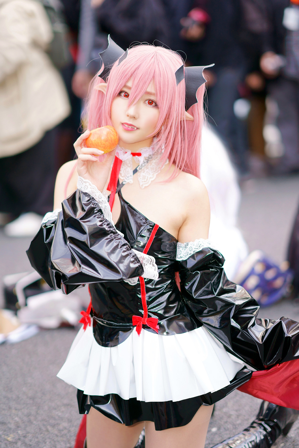 日本橋ストリートフェスタ18 あへこ様 終わりのセラフ クルル ツェペシ 黄昏ドライブイン コスプレカメコはデジタル一眼の夢を見るか 日本橋ストリートフェスタ18 あへこ様 終わりのセラフ クルル ツェペシ 黄昏ドライブイン コスプレカメコはデジタル一眼の夢を見るか
