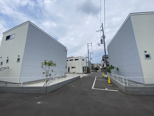 A8F82D2C-1C27-427A-A44A-7CEBA2AED2B9