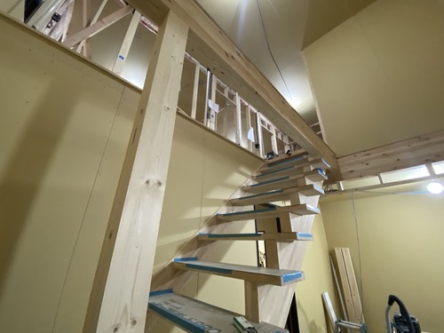 77CD9B8C-E501-4AF5-B319-B27DF12C5273