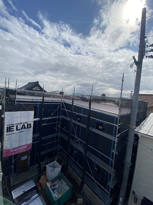 D2B40840-D1D0-44E1-9213-8A8C12868FE5