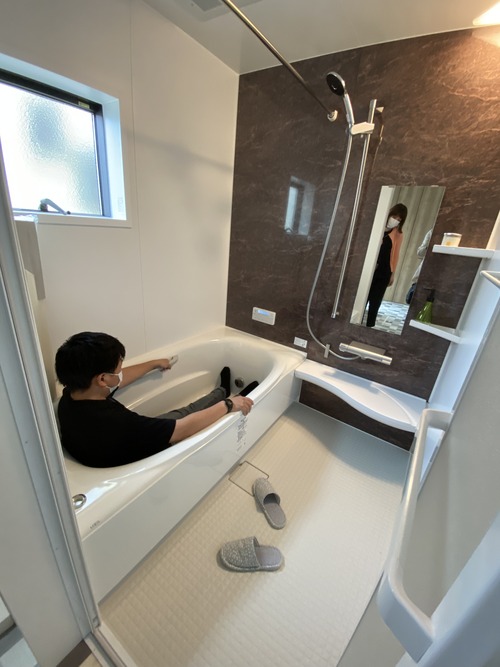 177D9A7E-4E2E-4A63-A339-54FB6A7ED9E2