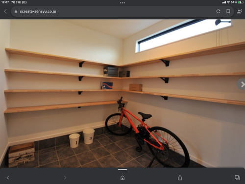 111A5FB0-36F9-4440-8610-14411A1CF403