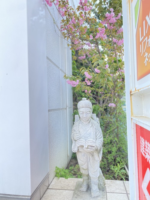 B1851A8F-D657-4B52-B867-6EBAF51CDB1B