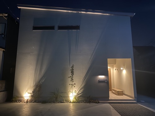 A7D17FB2-A948-49F4-A4FE-62CDD3B60A6D