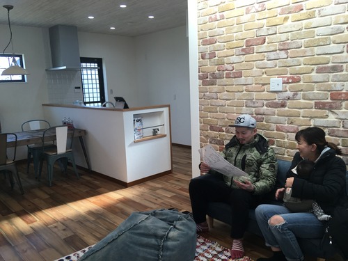 8046C933-7368-459F-ADB8-FE2CC1CD1543